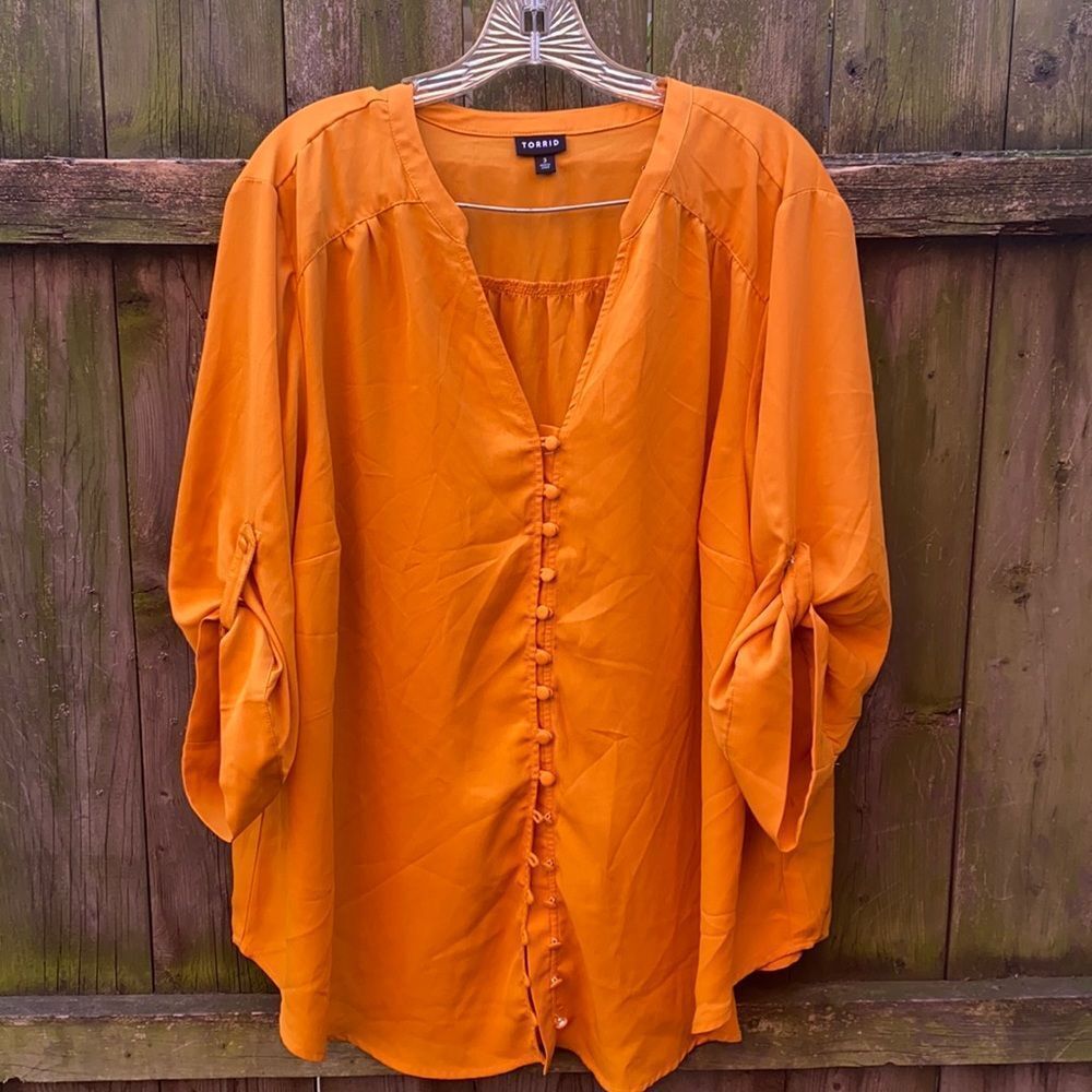 Torrid orange top sz. 3